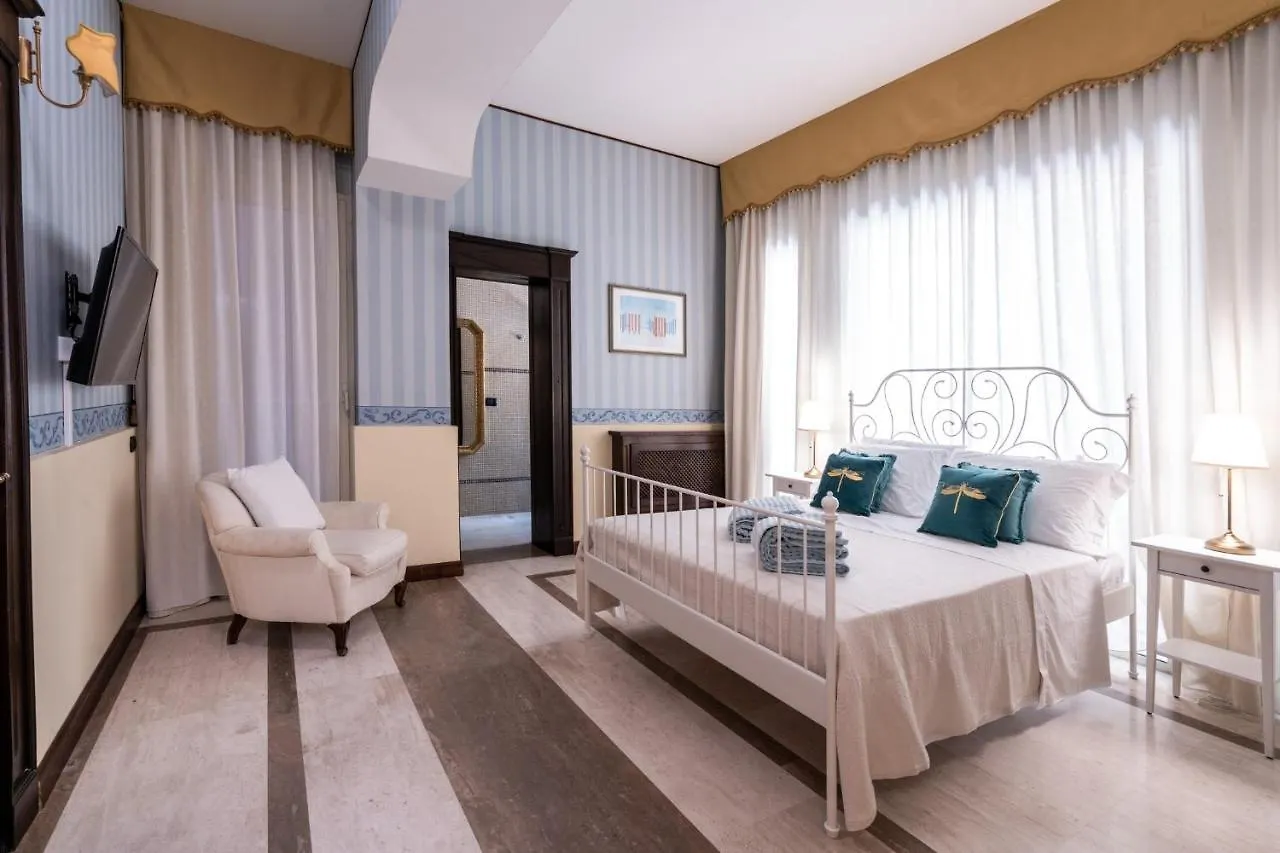 ホテル Palazzo Chiara カリアリ ゲストハウス