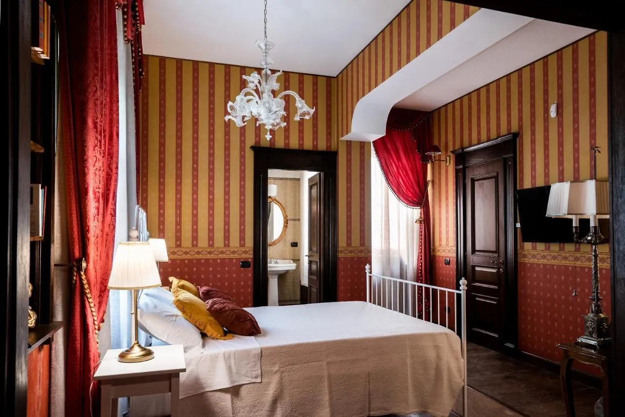 ホテル Palazzo Chiara カリアリ