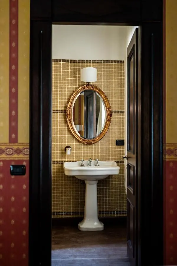 ホテル Palazzo Chiara カリアリ イタリア
