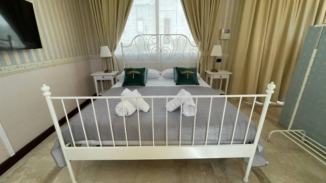 ゲストハウス ホテル Palazzo Chiara カリアリ